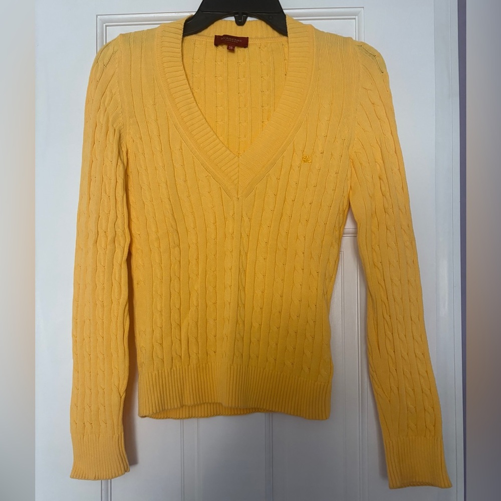 BURBERRY | Yellow Cable Knit V-Neck Sweater – EU 38 / US S-M